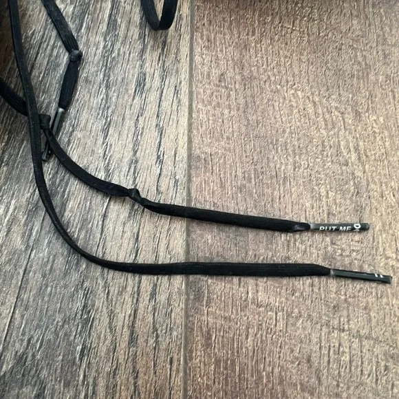 On Running On Cloud White & Black Athletic Shoes Women’s Sz 7 - Picture 5 of 15